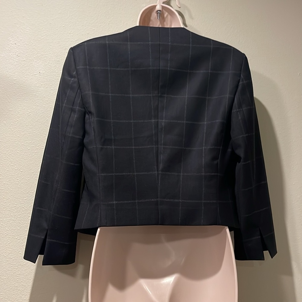 Hugo Boss Dark Blazer with Subtle Check Pattern - Picture 5 of 9
